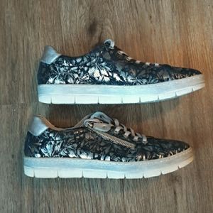 Remonte by Reiker lightweight tennis shoe NWOT